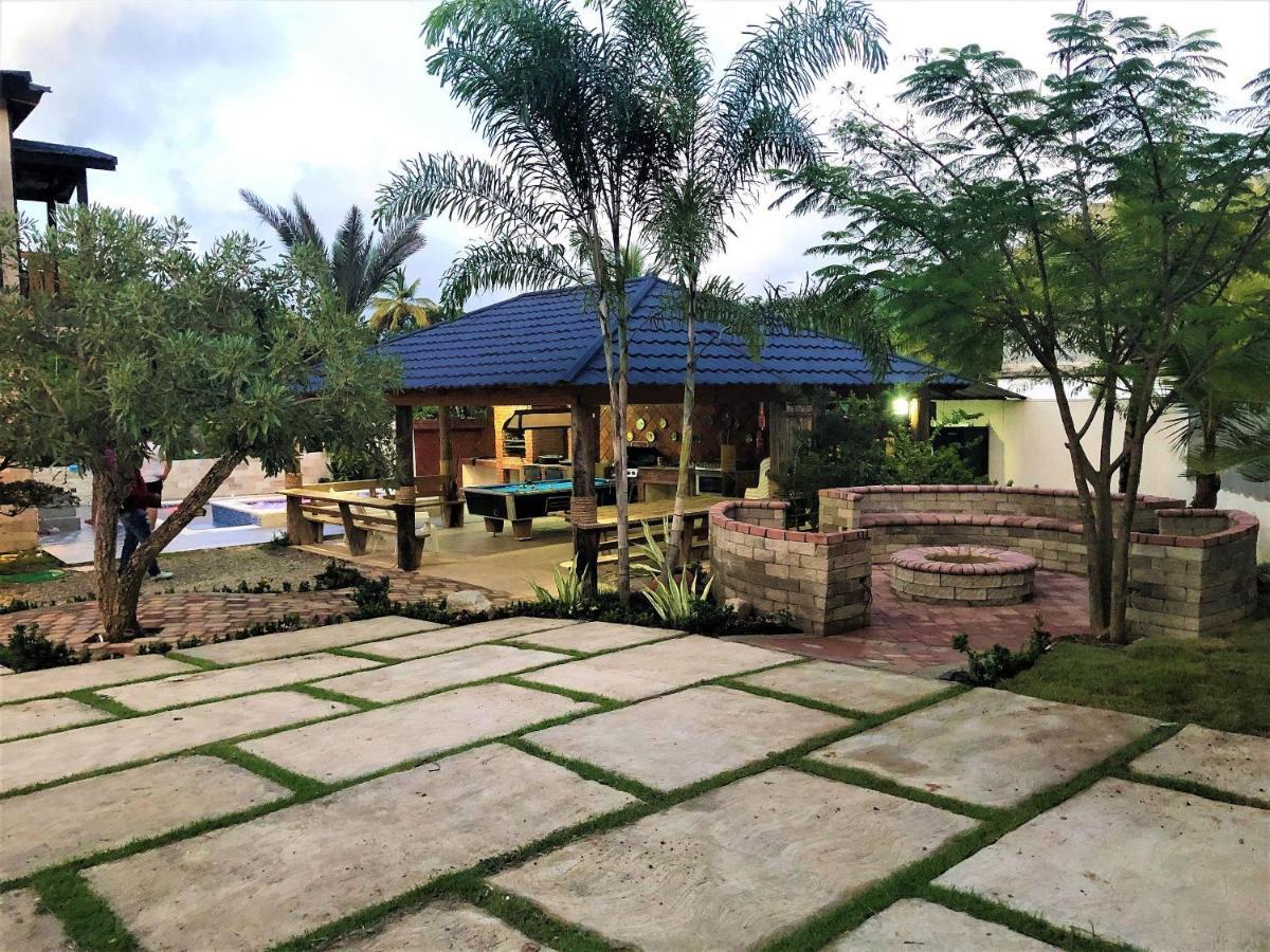 Villa Mi Patio By Hospedify - Hermosa Villa Con Mesa De Billar Y Rio Cristalino A 3 Min Un Pequeno Paraiso En Jarabacoa Eksteriør bilde